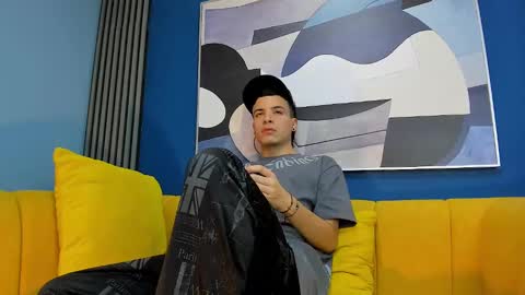 Sexy  Hot Kevin online show from 09-13-25, 08:41