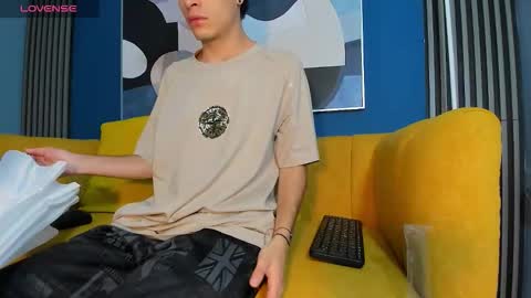 Sexy  Hot Kevin online show from 09-17-25, 09:49