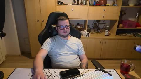 Kevinn online show from 03-11-26, 07:31