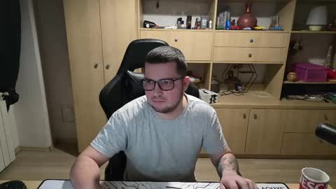 Kevinn online show from 03-12-26, 08:59