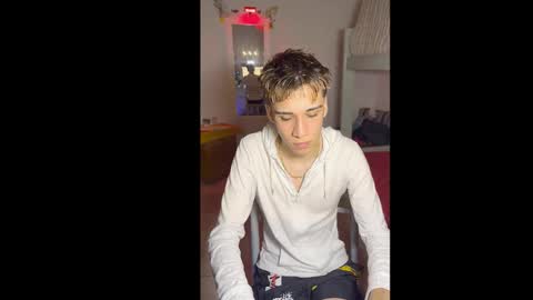 Snapshot of kevinonly43 chatting on 02-24-26, 11:30 kevonly online show from 02-24-26, 11:30