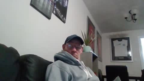 kevlooking4sez online show from 01-04-25, 09:09