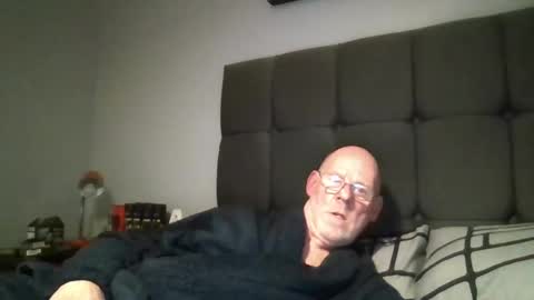 kevlooking4sez online show from 01-28-25, 11:50