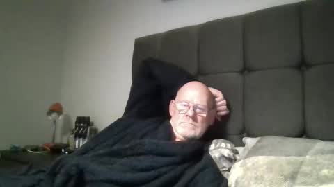 kevlooking4sez online show from 09-27-25, 11:43