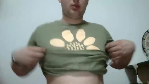 Snapshot of kevyndevill chatting on 10-26-25, 02:01 Kevyn online show from 10-26-25, 02:01