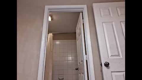 Keybump online show from 11-13-25, 03:22