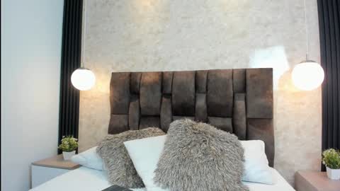 keyla  ross online show from 12-30-24, 08:15