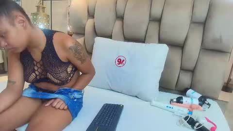 keyla nahir online show from 09-17-25, 03:19