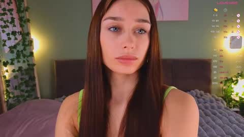 Snapshot of keylalong chatting on 02-10-25, 07:04 Hi Im Mary Glad to see you in my room PVT is open online show from 02-10-25, 07:04