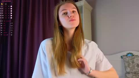 Snapshot of keylalong chatting on 02-25-25, 12:13 Hi Im Mary Glad to see you in my room PVT is open online show from 02-25-25, 12:13