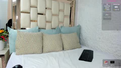 Keyla online show from 10-27-25, 05:06