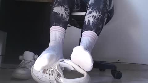     online show from 09-11-25, 03:34