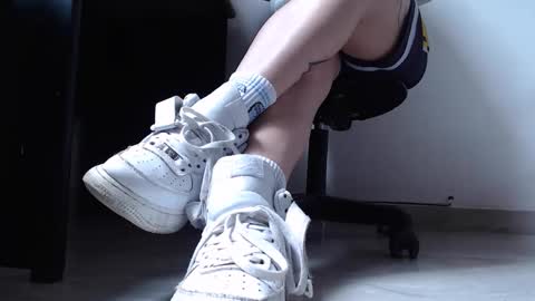     online show from 11-22-25, 06:29