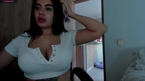 Laura online show from 11-17-25, 07:08