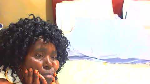 keysenbarxx19 online show from 12-18-24, 09:58