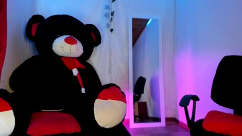 Keyth  online show from 02-04-25, 03:26