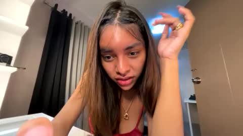 keziakinlley online show from 11-24-25, 02:00