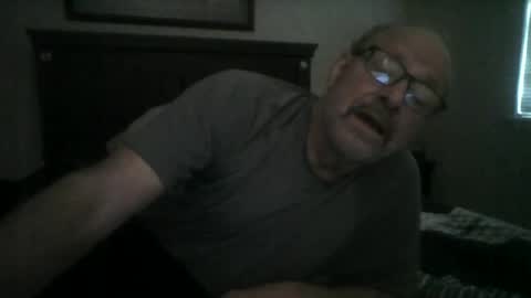 Snapshot of kfries chatting on 12-18-24, 03:55 Kent online show from 12-18-24, 03:55
