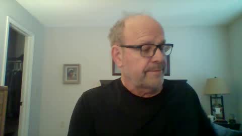 Snapshot of kfries chatting on 03-05-25, 04:02 Kent online show from 03-05-25, 04:02