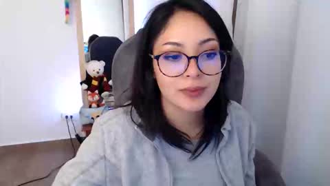 Snapshot of khal_girl chatting on 12-15-25, 12:26 Liss online show from 12-15-25, 12:26