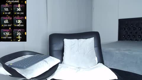 Snapshot of khalidrumie chatting on 10-23-25, 01:05 Khalid Rumie online show from 10-23-25, 01:05