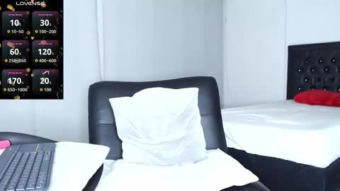 Snapshot of khalidrumie chatting on 10-25-25, 01:35 Khalid Rumie online show from 10-25-25, 01:35