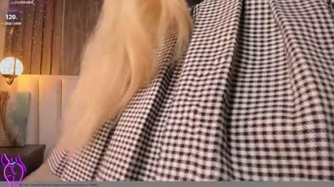 Kharla Marin online show from 10-01-25, 08:59