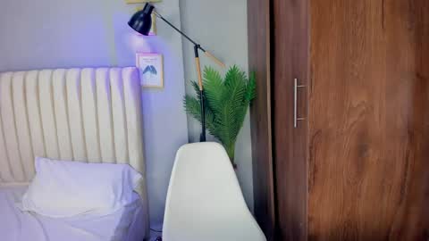 khate_smith online show from 05-08-26, 04:34