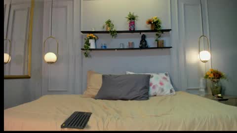 Kathe Hot online show from 09-15-25, 08:20