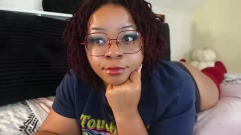 Snapshot of khayaparker chatting on 11-07-25, 08:20 Khaya online show from 11-07-25, 08:20