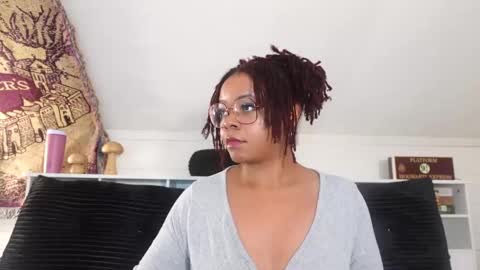 Snapshot of khayaparker chatting on 11-09-25, 03:10 Khaya online show from 11-09-25, 03:10