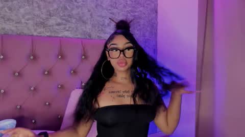 Khelany Isyy  online show from 10-01-25, 12:55