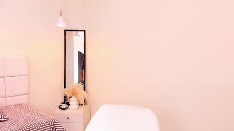 Khloe online show from 02-04-26, 02:23