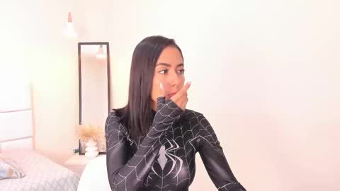 Khloe online show from 02-18-26, 01:07