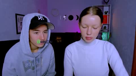 Snapshot of khloebeauty chatting on 09-29-25, 05:45 khloebeauty online show from 09-29-25, 05:45