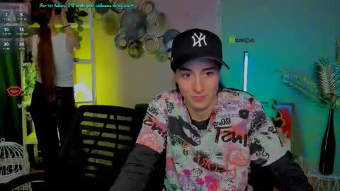 Snapshot of khloebeauty chatting on 10-07-25, 07:44 khloebeauty online show from 10-07-25, 07:44