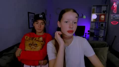 Snapshot of khloebeauty chatting on 10-09-25, 07:45 khloebeauty online show from 10-09-25, 07:45