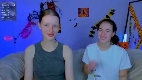 Snapshot of khloebeauty chatting on 10-23-25, 07:45 khloebeauty online show from 10-23-25, 07:45