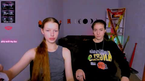 Snapshot of khloebeauty chatting on 10-26-25, 08:26 khloebeauty online show from 10-26-25, 08:26