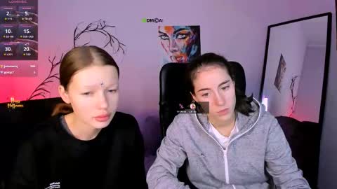 Snapshot of khloebeauty chatting on 11-08-25, 08:18 khloebeauty online show from 11-08-25, 08:18