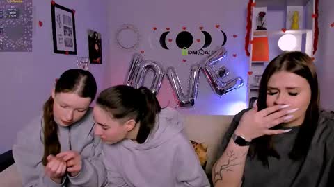 khloebeauty online show from 02-10-26, 08:46