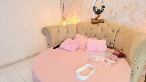 Khloe online show from 10-10-25, 05:28