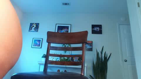 Khloe online show from 09-30-25, 07:08