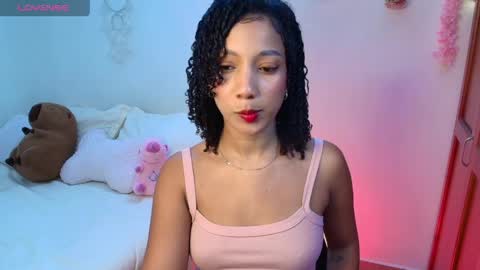 Snapshot of khoe_777 chatting on 02-28-26, 12:44 khoe 777 online show from 02-28-26, 12:44