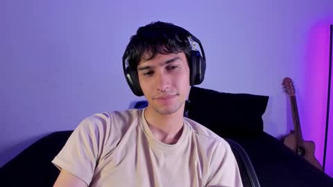 Snapshot of khozler_ chatting on 02-11-25, 02:35 khozler_ online show from 02-11-25, 02:35