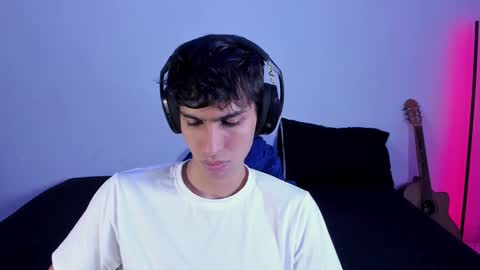 Snapshot of khozler_ chatting on 02-14-25, 02:50 khozler_ online show from 02-14-25, 02:50