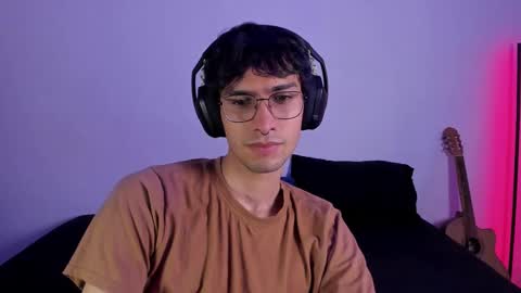 Snapshot of khozler_ chatting on 02-17-25, 02:42 khozler_ online show from 02-17-25, 02:42