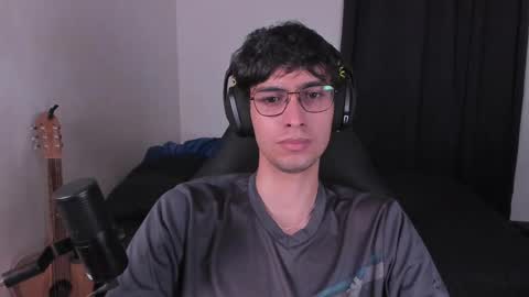Snapshot of khozler_ chatting on 09-13-25, 02:17 khozler_ online show from 09-13-25, 02:17