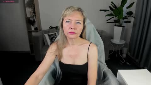 Ellie online show from 02-08-26, 11:13