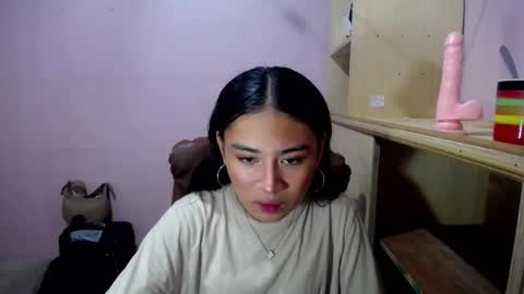 Snapshot of kiana4uxoxo chatting on 10-25-25, 02:56 Kiana online show from 10-25-25, 02:56